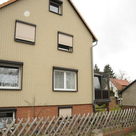 Hannover Messe Zimmer Exterior foto